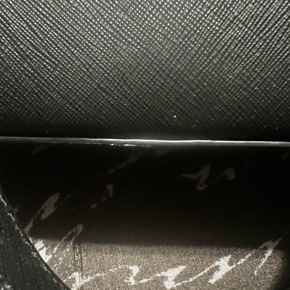 Michael Kors Frame Out Item Large Tote Bag - Picture 9 of 16